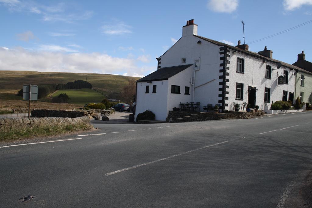 The Moorcock Inn Hawes Extérieur photo
