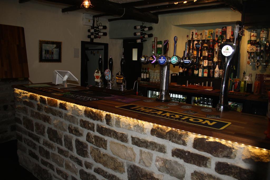 The Moorcock Inn Hawes Extérieur photo